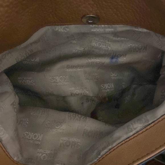 Michael Kors Crossbody - Picture 5 of 15